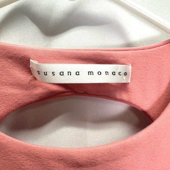 Susana Monaco Revolve Fit and Flare Skater Dress Size XS Peach Pink Cutout Back - Picture 3 of 4